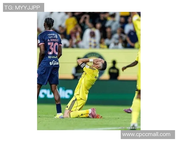 巴黎圣日耳曼4-1击败曼联，梅西助攻梅开二度，C罗失点惨遭淘汰