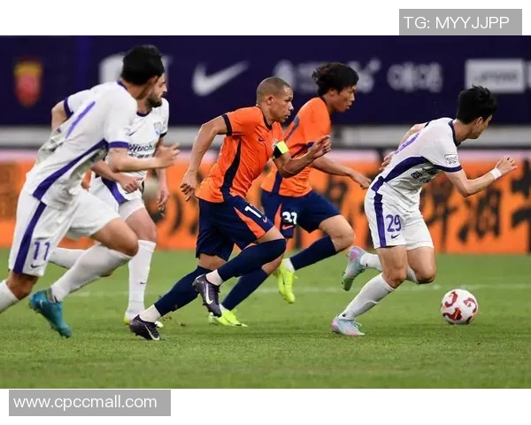 最新消息！中超联赛再次推迟开赛，球迷期待新赛季的到来